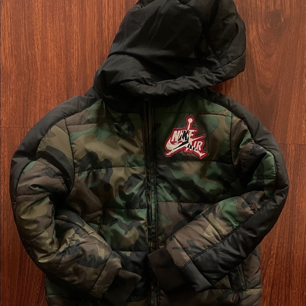 Nike Kids Camo Hooded Puffer Jacket - Green & Black